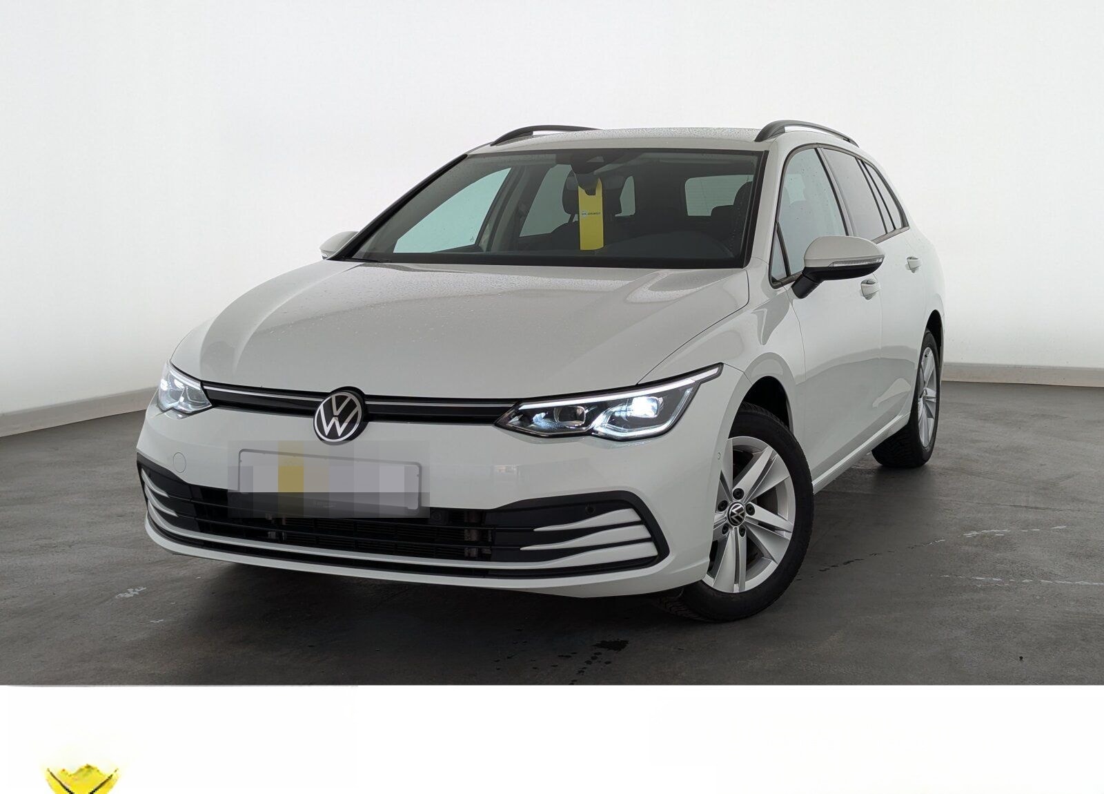 Volkswagen Golf VIII 1.5 TSI Life OPF LED+NAVI+ACC+SHZ+RFK+ foto 1