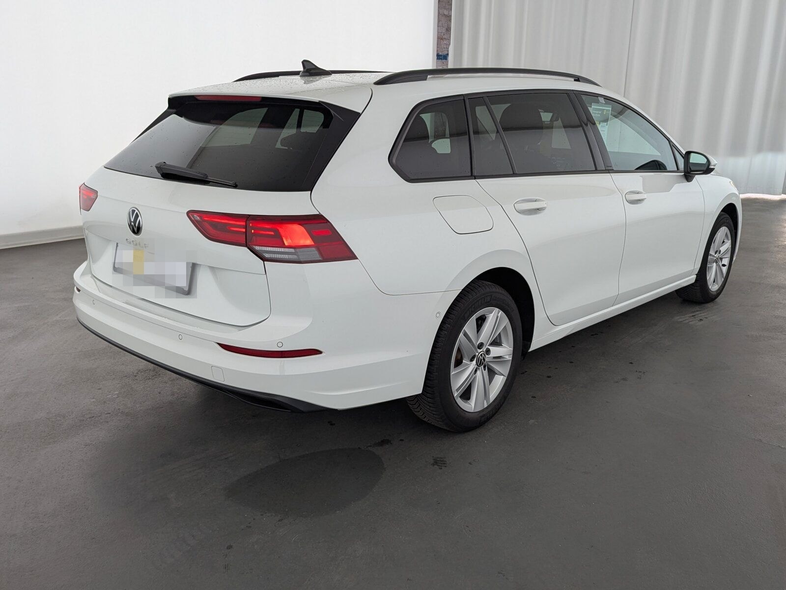 Volkswagen Golf VIII 1.5 TSI Life OPF LED+NAVI+ACC+SHZ+RFK+ foto 6