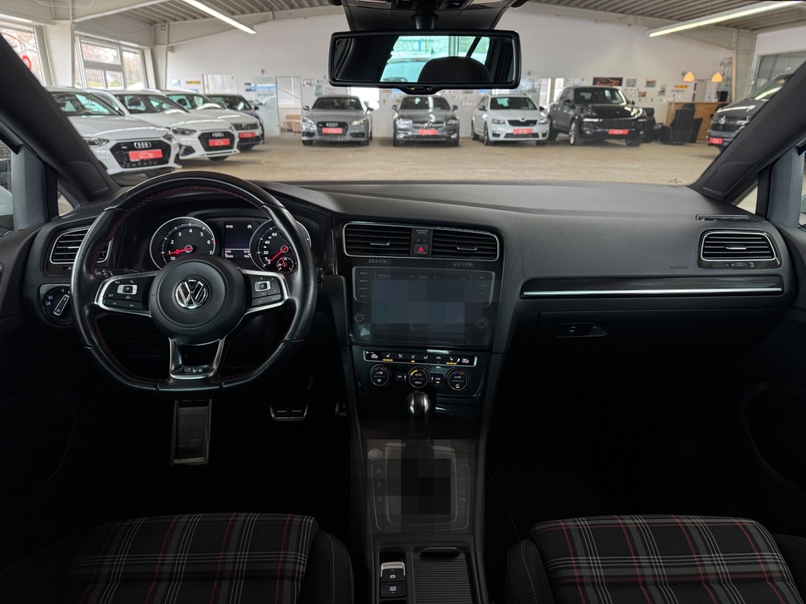 Volkswagen Golf VII Lim. GTI DSG *SHZ*PAN*ACC*NAV*PDC*RK*BX foto 7