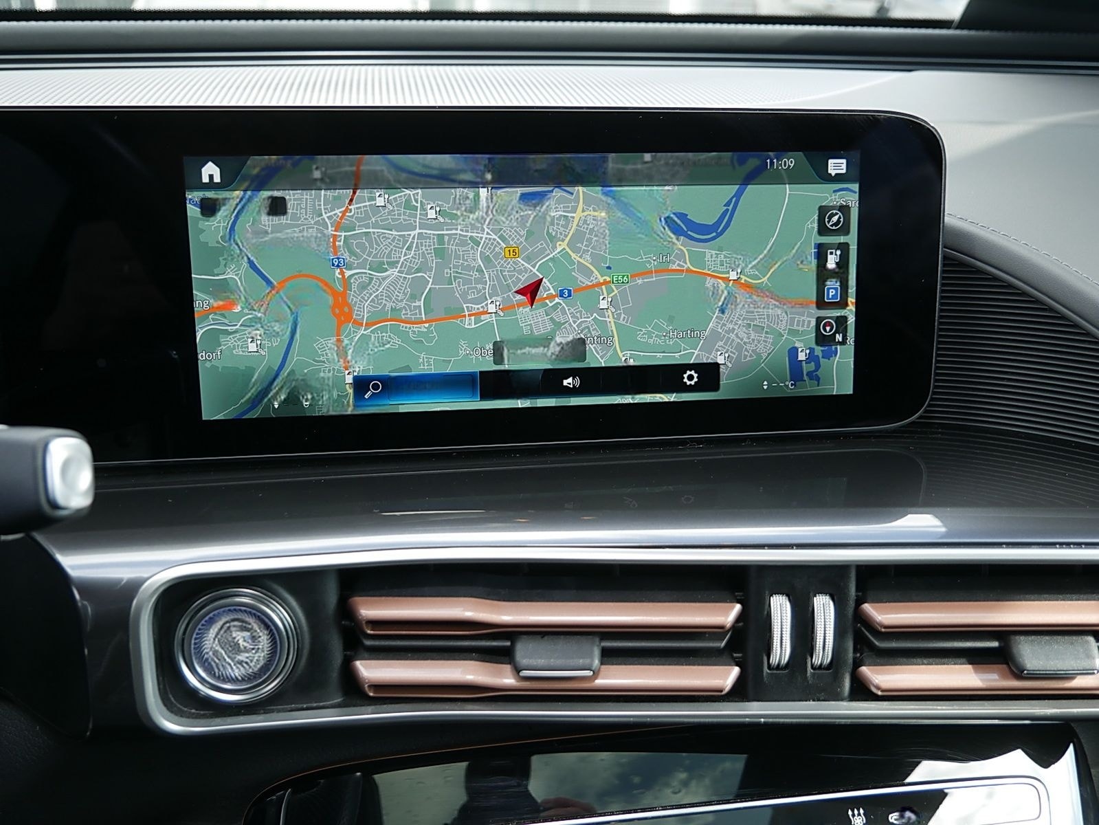 Mercedes-Benz EQC 400 4MATIC AMG+MultiBeam+Ambiente+Kamera+DAB foto 11