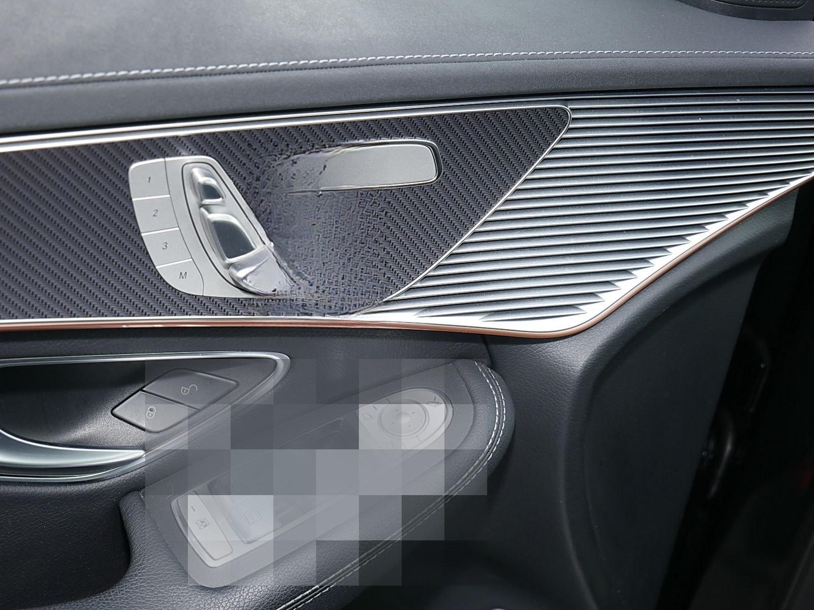 Mercedes-Benz EQC 400 4MATIC AMG+MultiBeam+Ambiente+Kamera+DAB foto 8