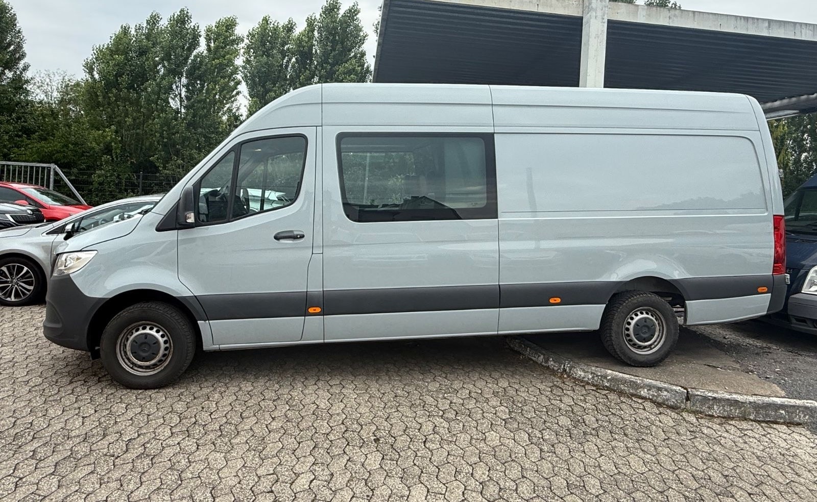 Mercedes-Benz Sprinter III Kasten RWD/AWD 319 CDI RWD L3 / L4 foto 3