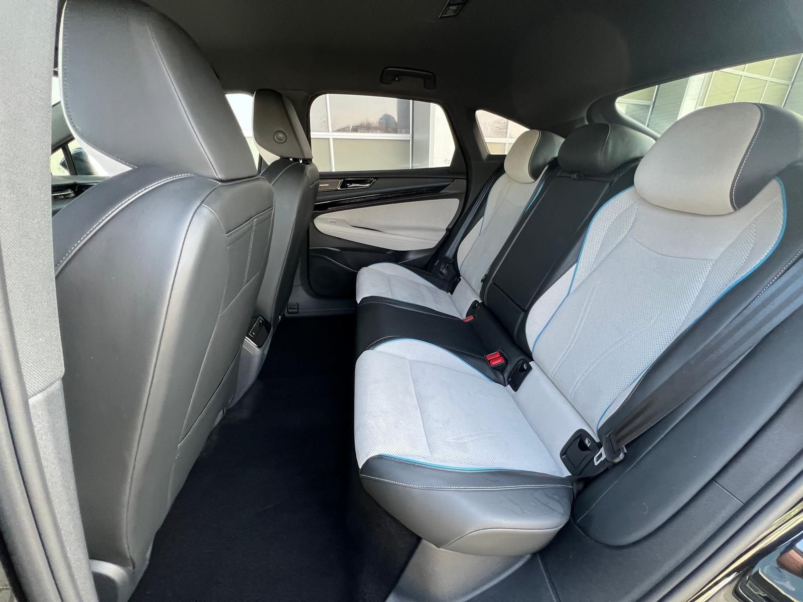 Volkswagen ID.7 Pro 210 kW HUD DCC Sound 2 x Paket Plus foto 17