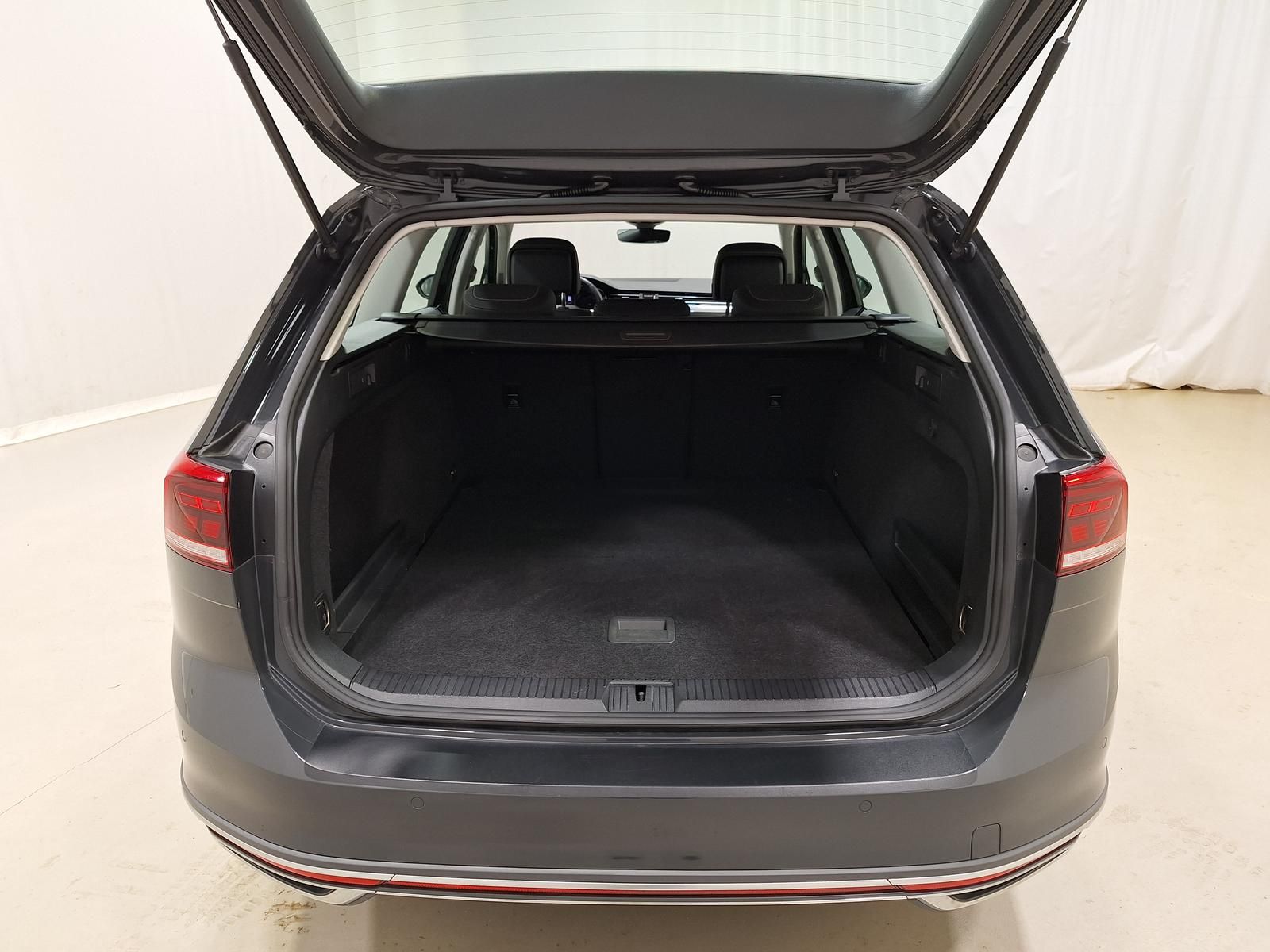 Volkswagen Passat Variant 2.0 TDI Alltrack 4Motion AHZV|LED foto 13