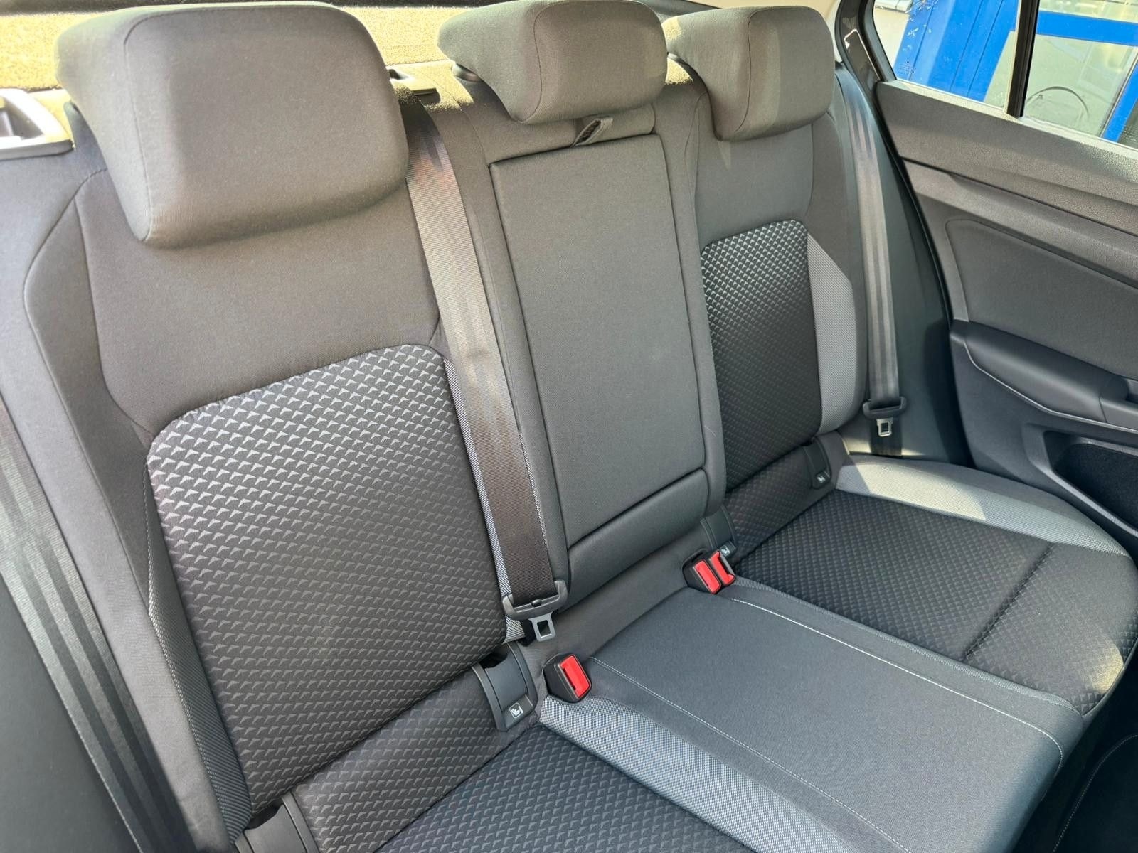 Volkswagen GOLF VIII 1.5 TSI LED KAMERA NAVI APP C. LKR.HZ. foto 19