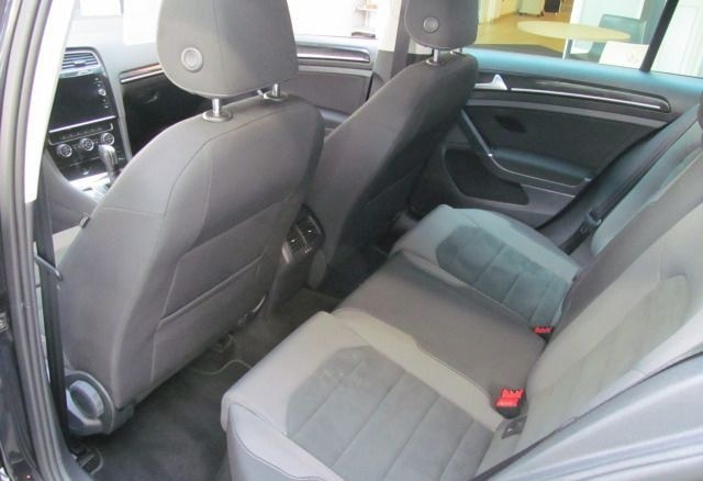 Volkswagen Golf VII 1.5 TSI Highline DSG Blue Motion AHK foto 11