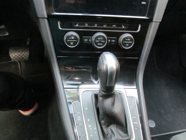 Volkswagen Golf VII 1.5 TSI Highline DSG Blue Motion AHK foto 8