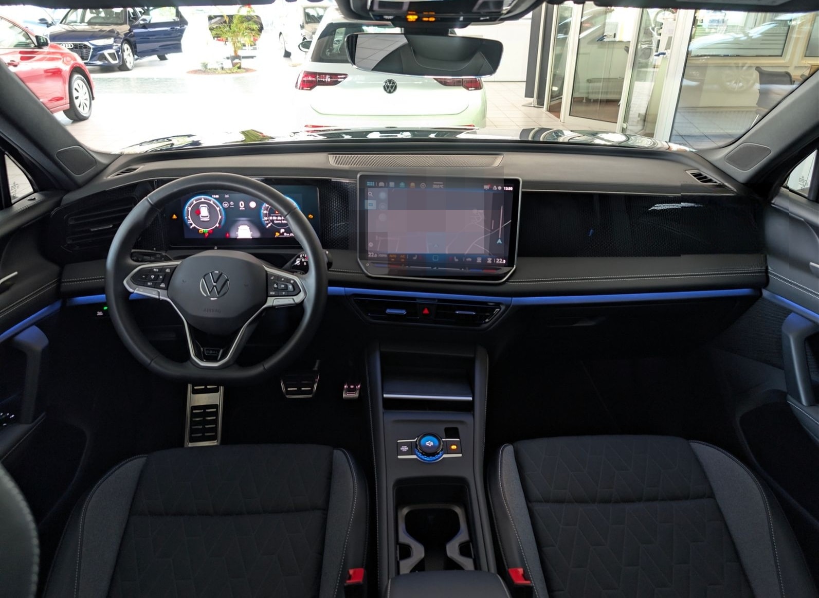 Volkswagen Tiguan 1.5 eTSI DSG NAVI/AZV/KAMERA/LED foto 13