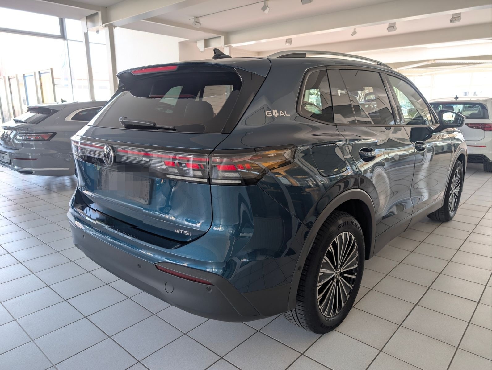 Volkswagen Tiguan 1.5 eTSI DSG NAVI/AZV/KAMERA/LED foto 5