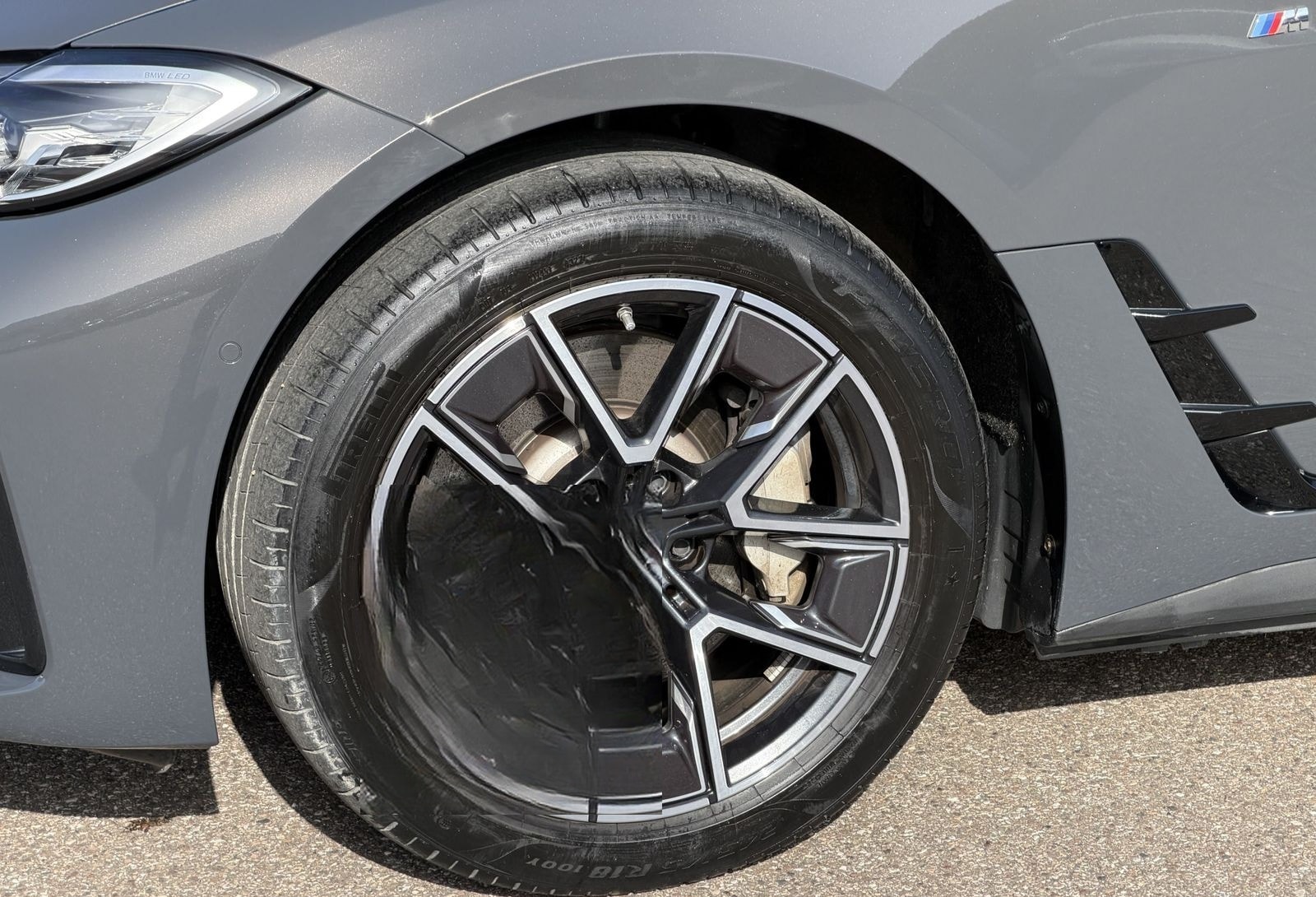 BMW i4 eDrive35 M Sport DAB Komfortzg. Tempomat Shz foto 2