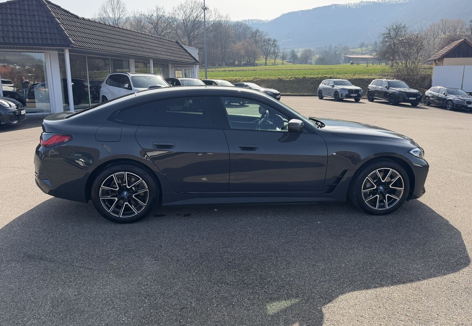 BMW i4 eDrive35 M Sport DAB Komfortzg. Tempomat Shz foto 11