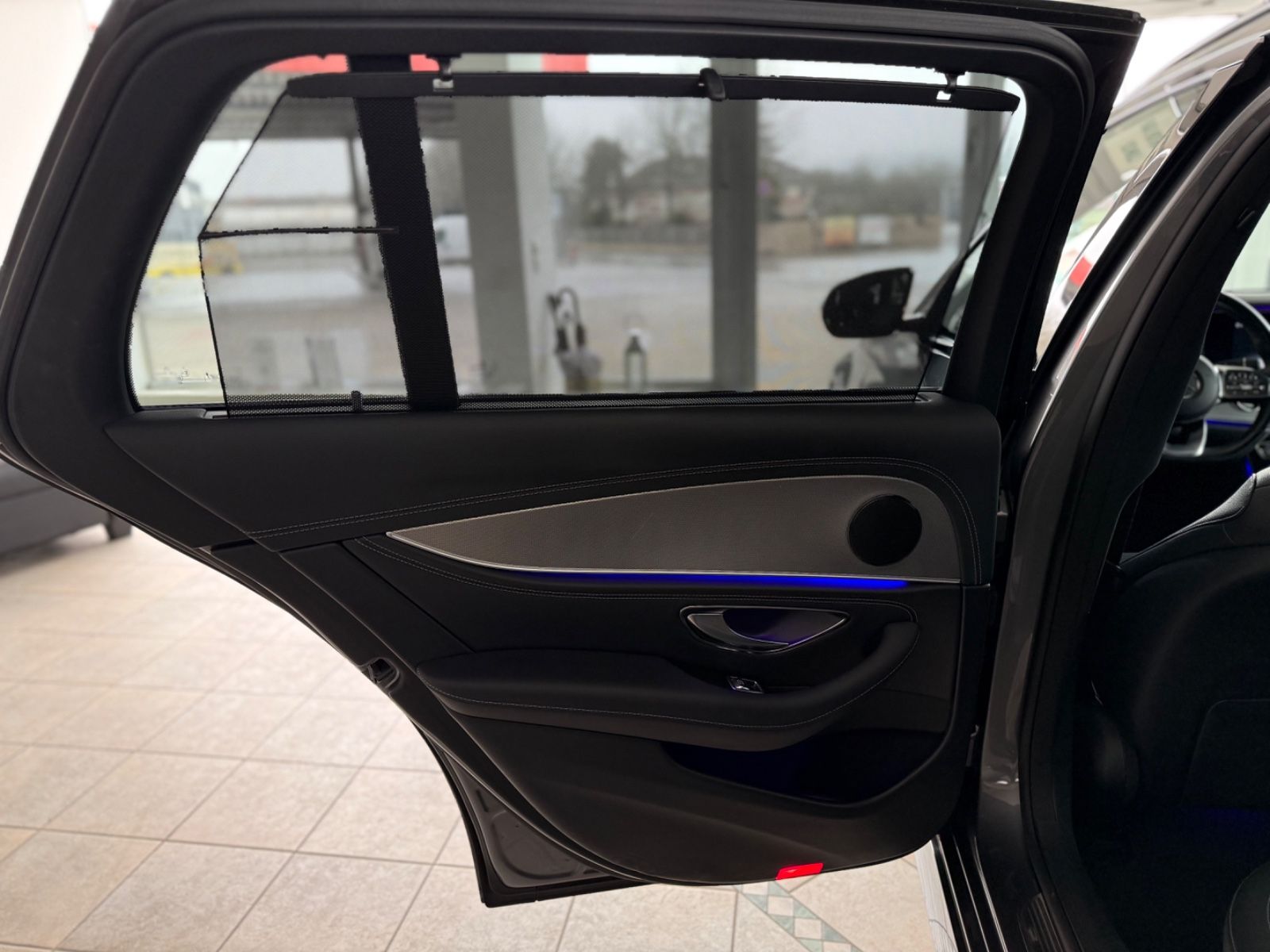 Mercedes-Benz E 300 d E T-Modell AMG LINE 20" NIGHT PAKET foto 18