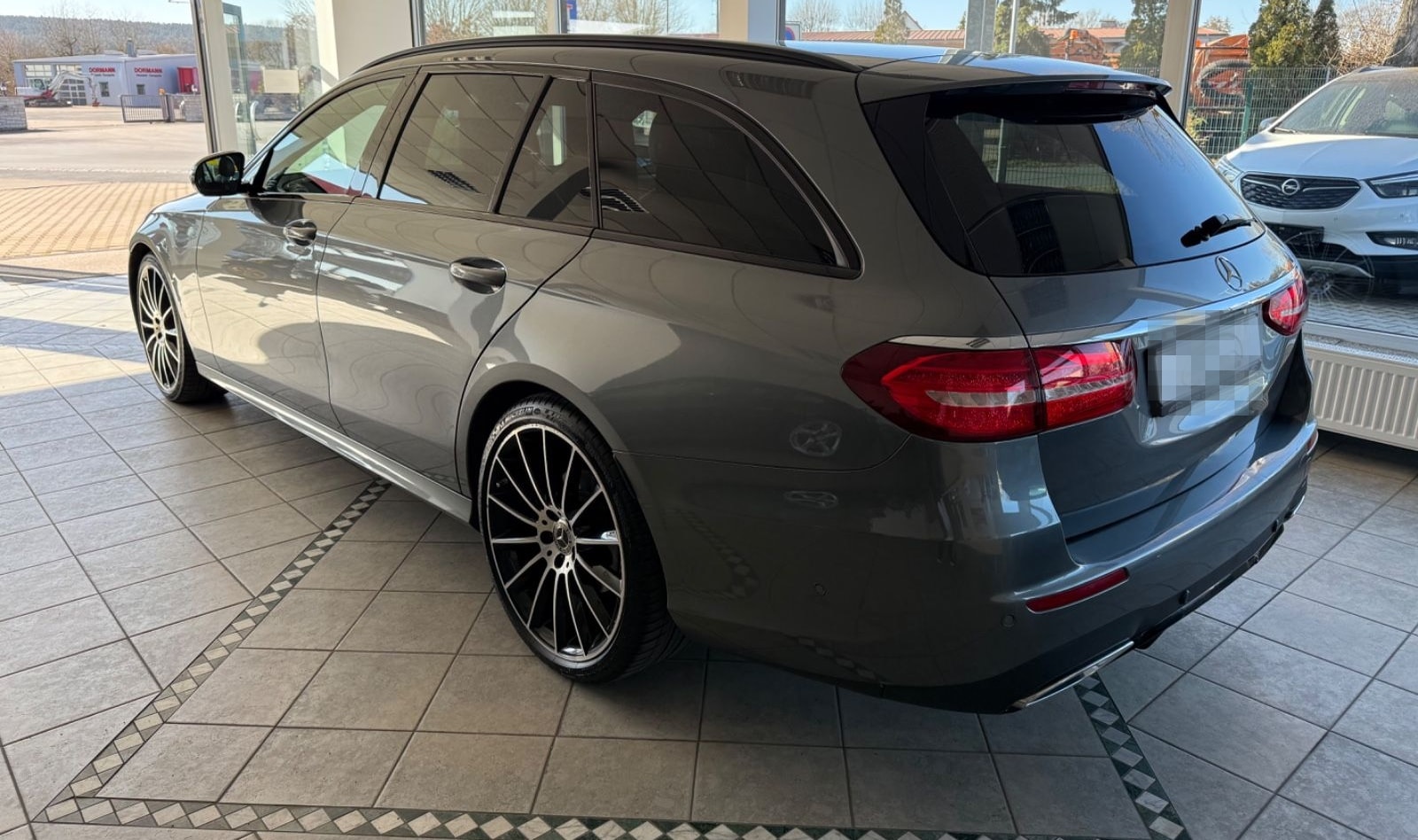 Mercedes-Benz E 300 d E T-Modell AMG LINE 20" NIGHT PAKET foto 6