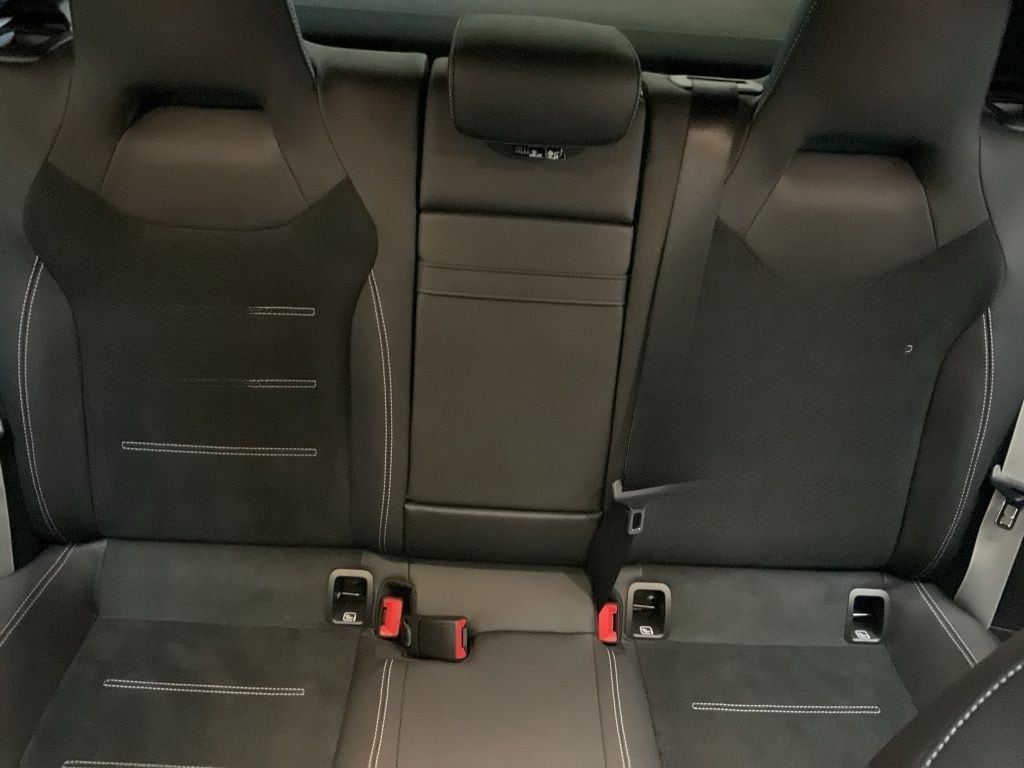 Mercedes-Benz A 180 AMG NIGHT PANORAMA DISTRONIC 360° KEYLESS foto 7