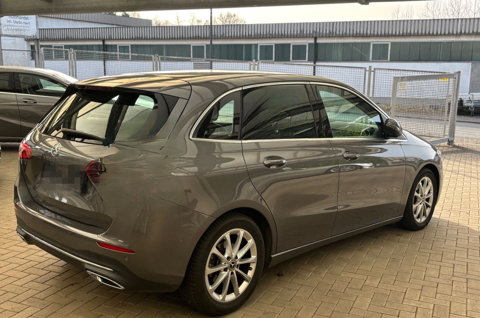 Mercedes-Benz B 180 Progessive Kamera MBUX Navi Sitzh. foto 3