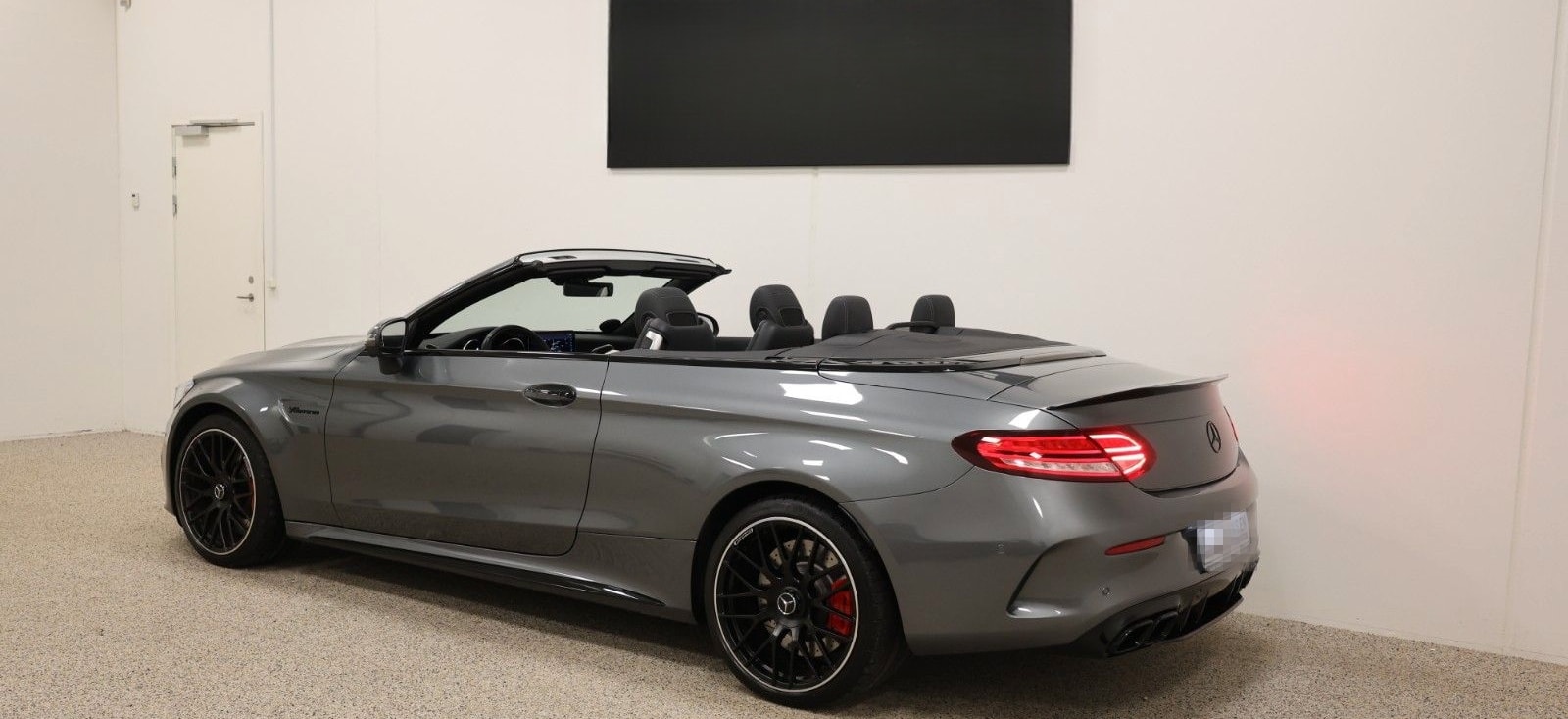 Mercedes-Benz C 63 S AMG Cabriolet foto 2