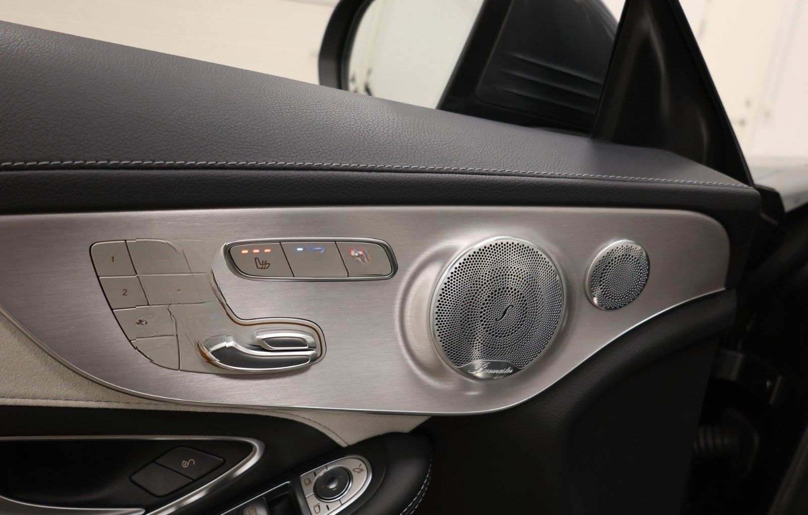 Mercedes-Benz C 63 S AMG Cabriolet foto 10