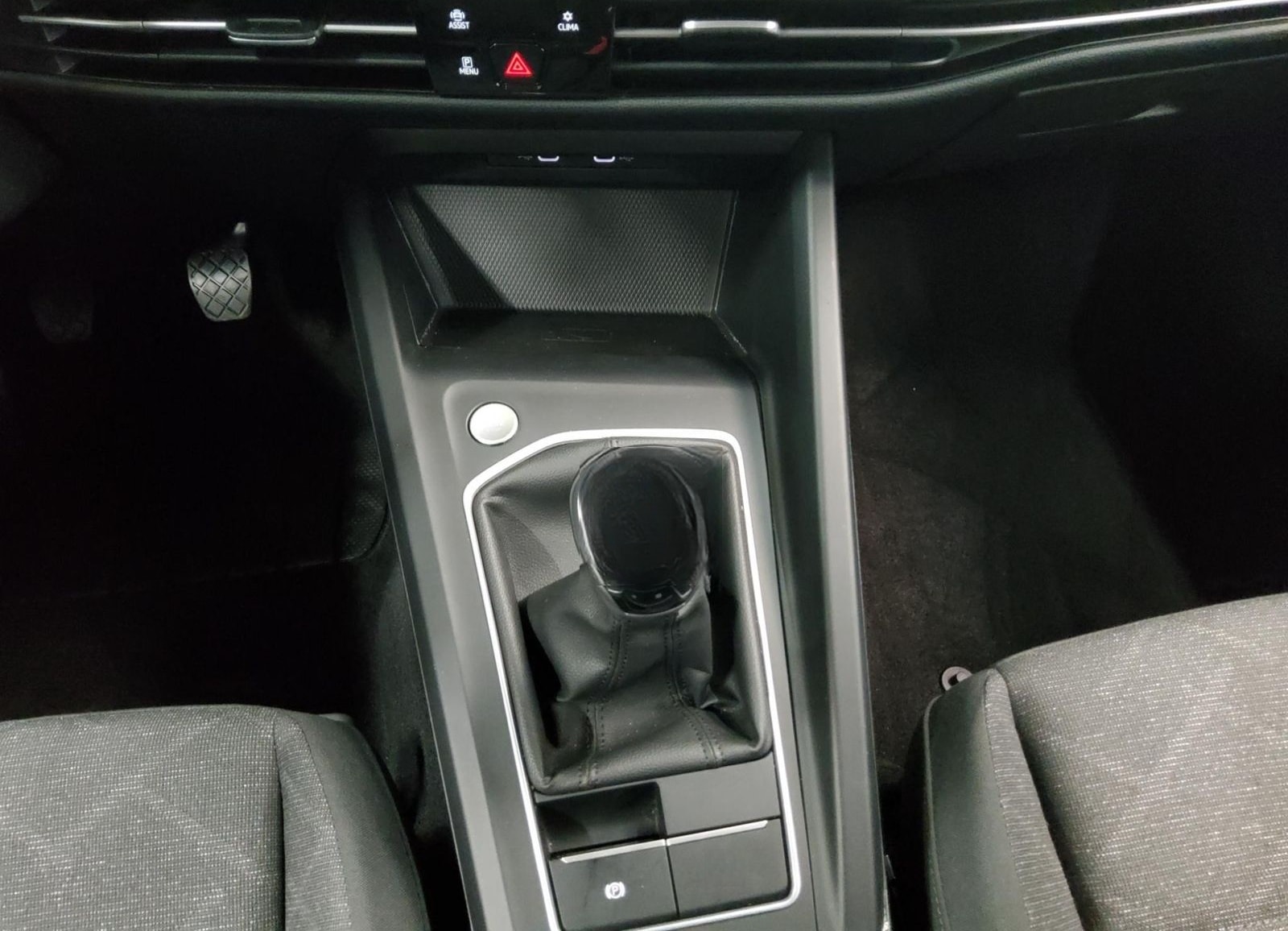 Volkswagen Golf-8 1.5 TSI Life Navi LED+ DC Lenkradheizung foto 6