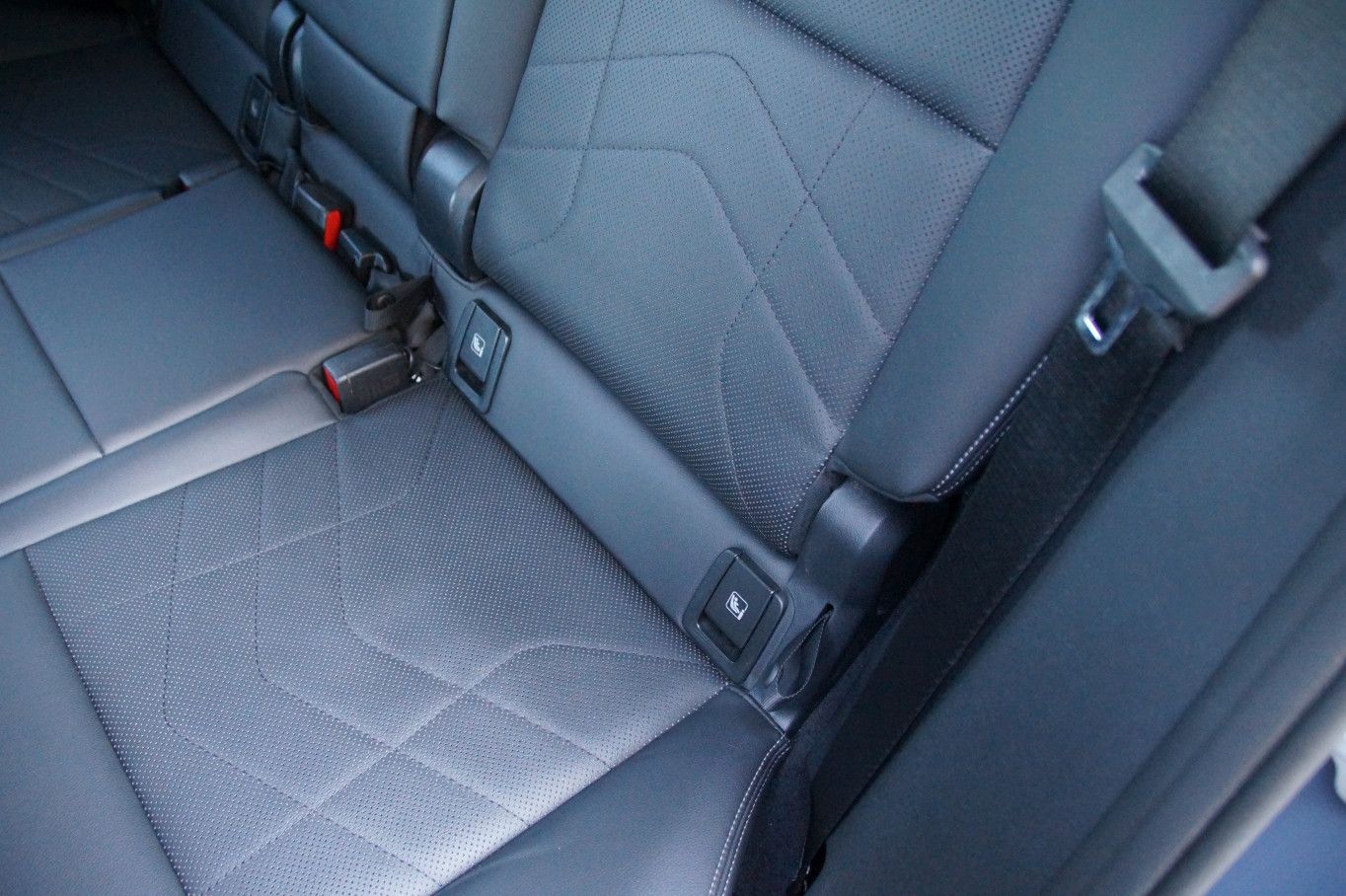 BMW 218 Active Tourer*1HD*M*LEDER*SCHECKHEFT*T'OP foto 19