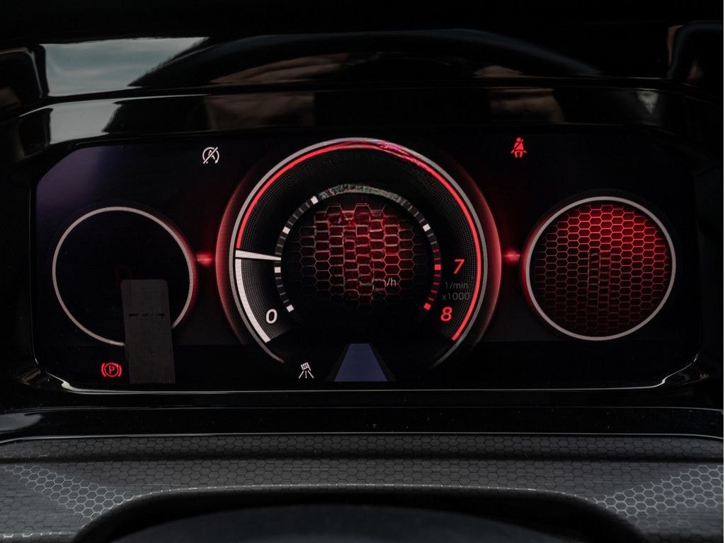 Volkswagen Golf VIII GTI Clubsport 2,0 l TSI DSG MATRIX-LED foto 24