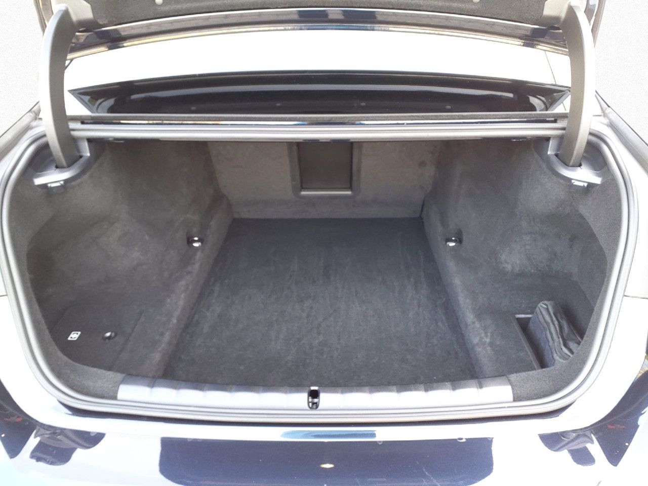 BMW 740d xDr M SPORT FondEnt,SkyL,StHz,360,B&W,DAPro foto 16