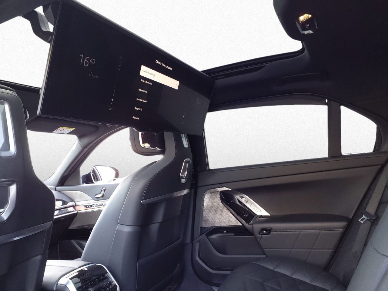 BMW 740d xDr M SPORT FondEnt,SkyL,StHz,360,B&W,DAPro foto 19