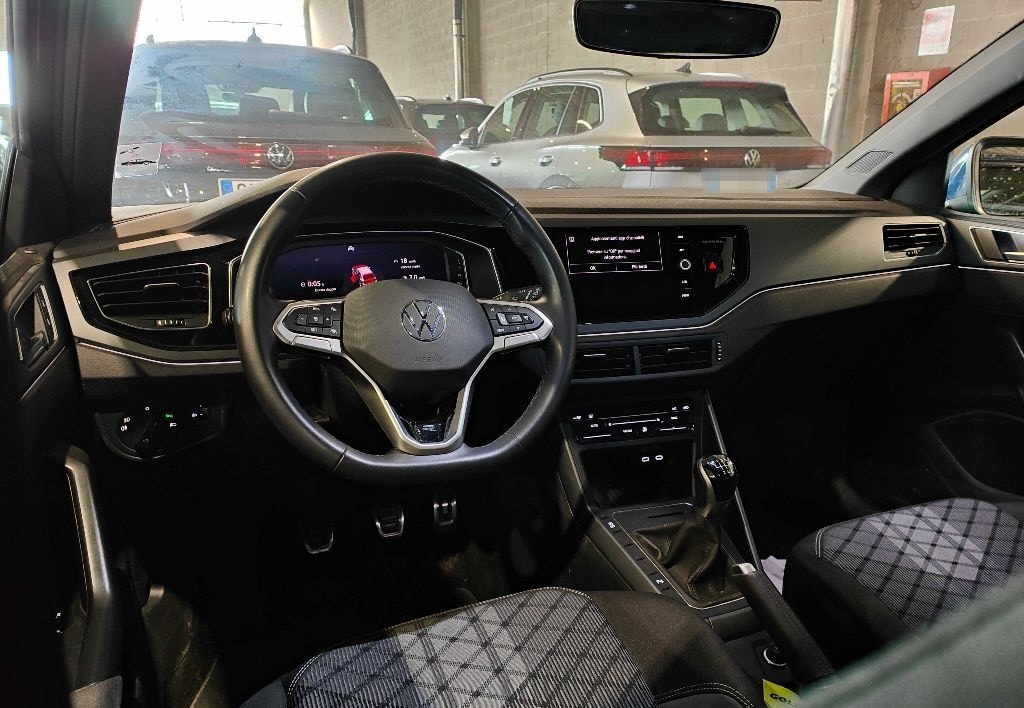 Volkswagen Taigo R-Line 1.0 TSI Pano ACC IQDrive PDC Pano foto 6