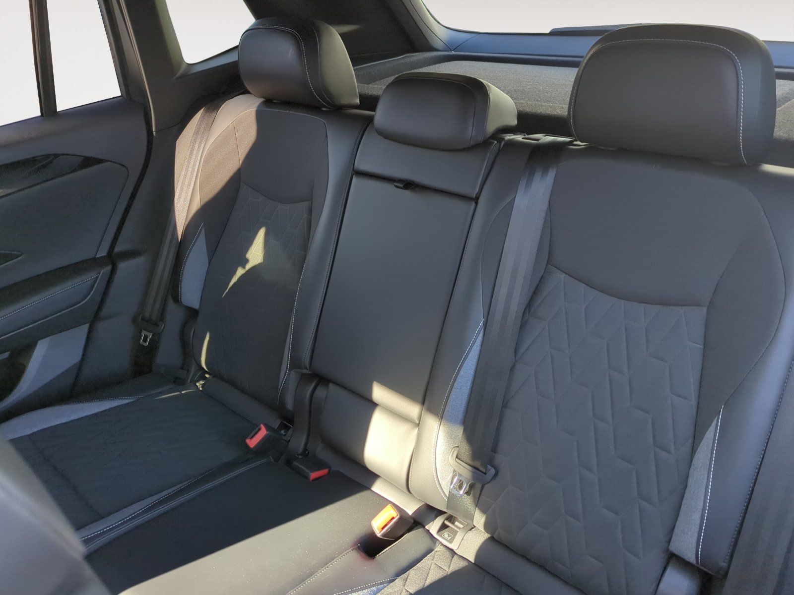 Volkswagen Tiguan 1.5 TSI DSG GOAL AHK MATRIX KLIMA ACC foto 9