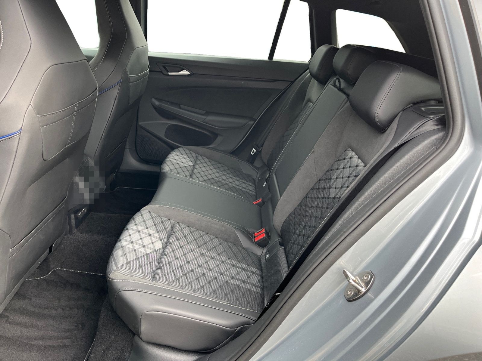 Volkswagen Golf Variant 2.0TDI DSG R-Line Matrix AHK 360° foto 13