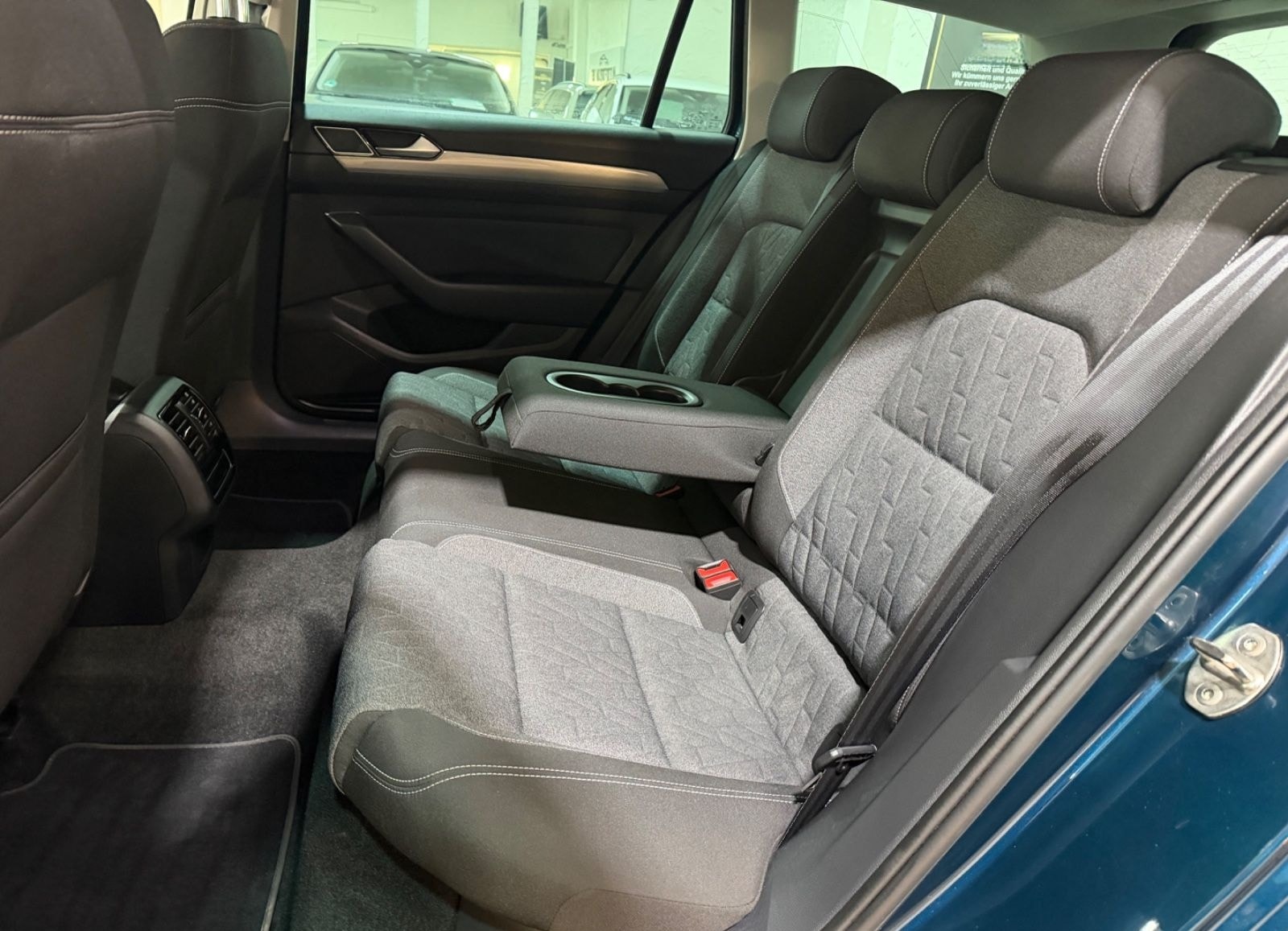 Volkswagen Passat Variant Business 2.0TDI DSG/AHK/CAM/ACC foto 15