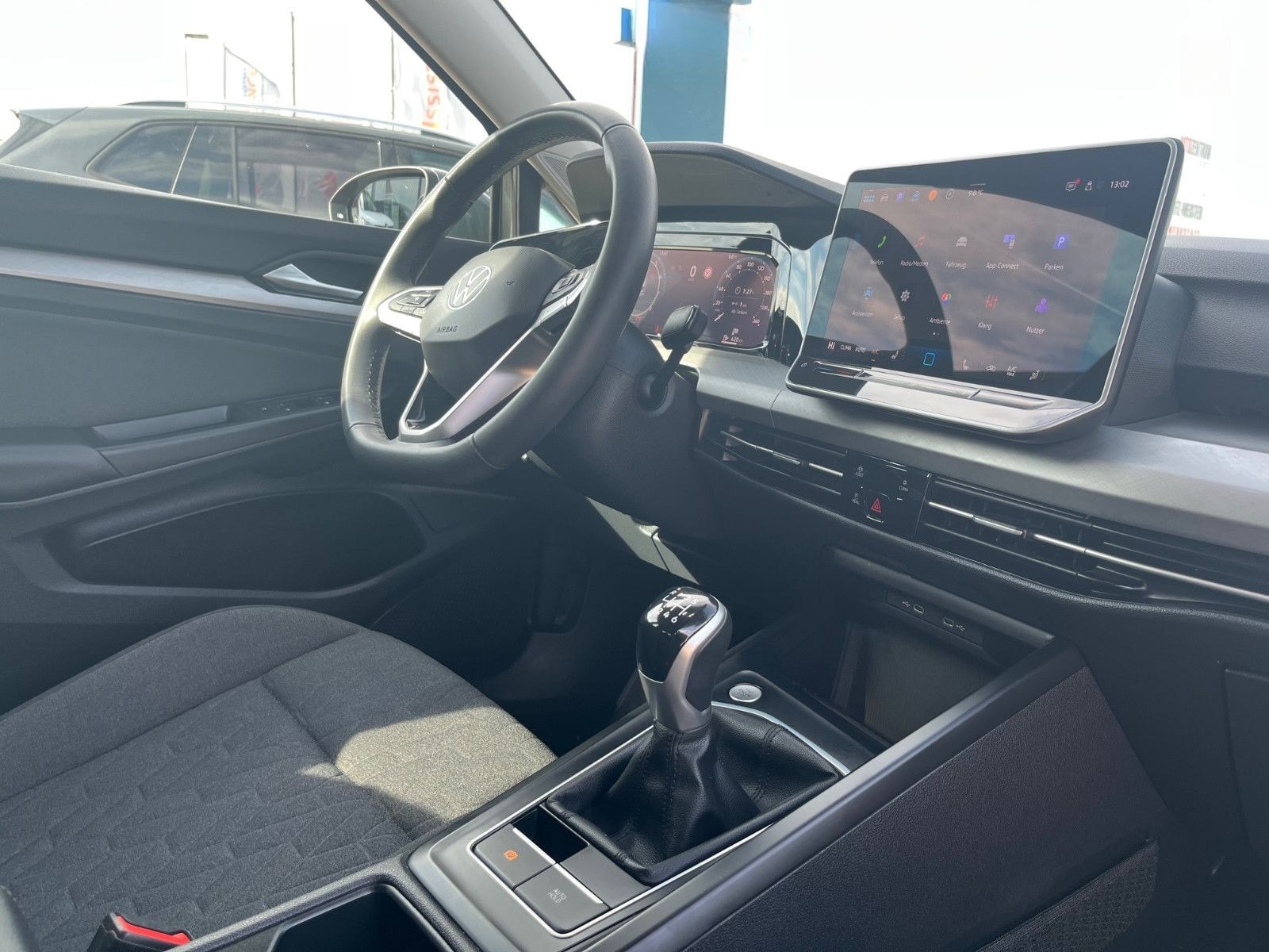 Volkswagen Golf VIII Lim. 1.5 TSI 150PS LED+PDC+GARANTIE foto 20