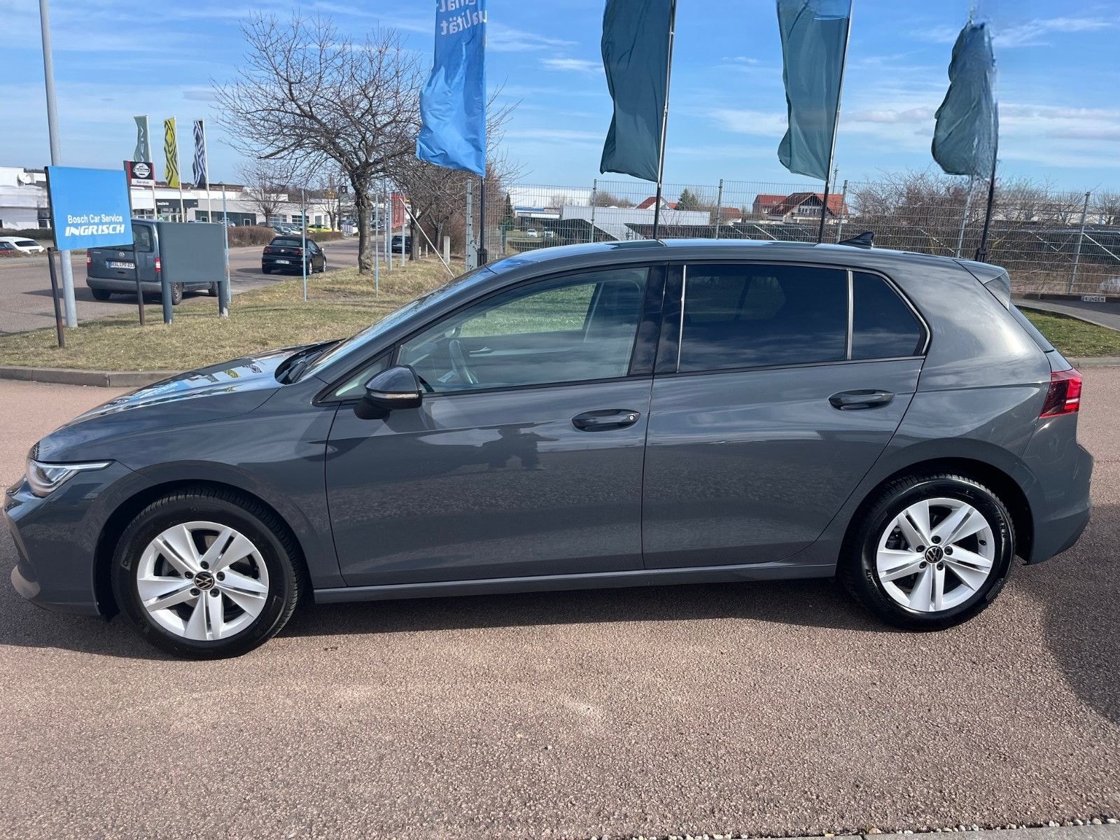 Volkswagen Golf VIII Lim. 1.5 TSI 150PS LED+PDC+GARANTIE foto 3