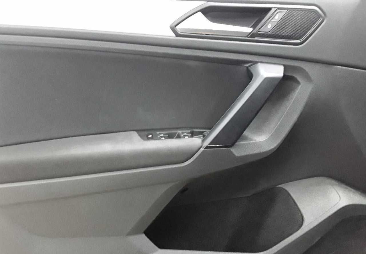 Volkswagen Tiguan 2.0 TDI Comfortline AHK AID ACC foto 4