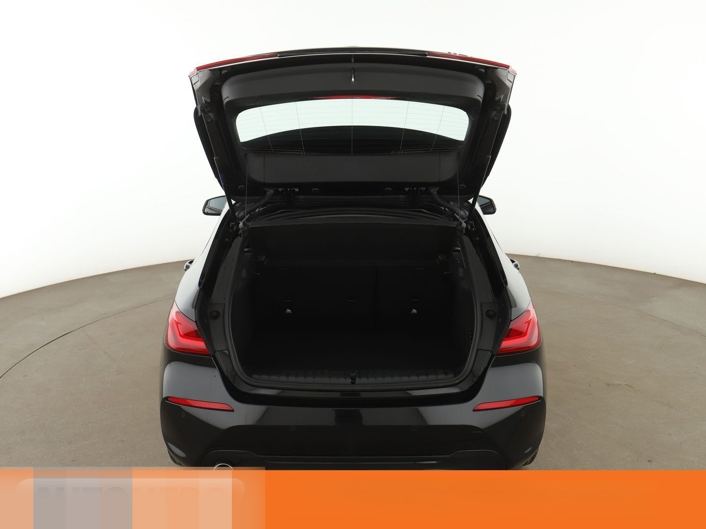 BMW 118i Sport Line Aut.*NAVI*LED*TEMPO*CAM*PDC* foto 17