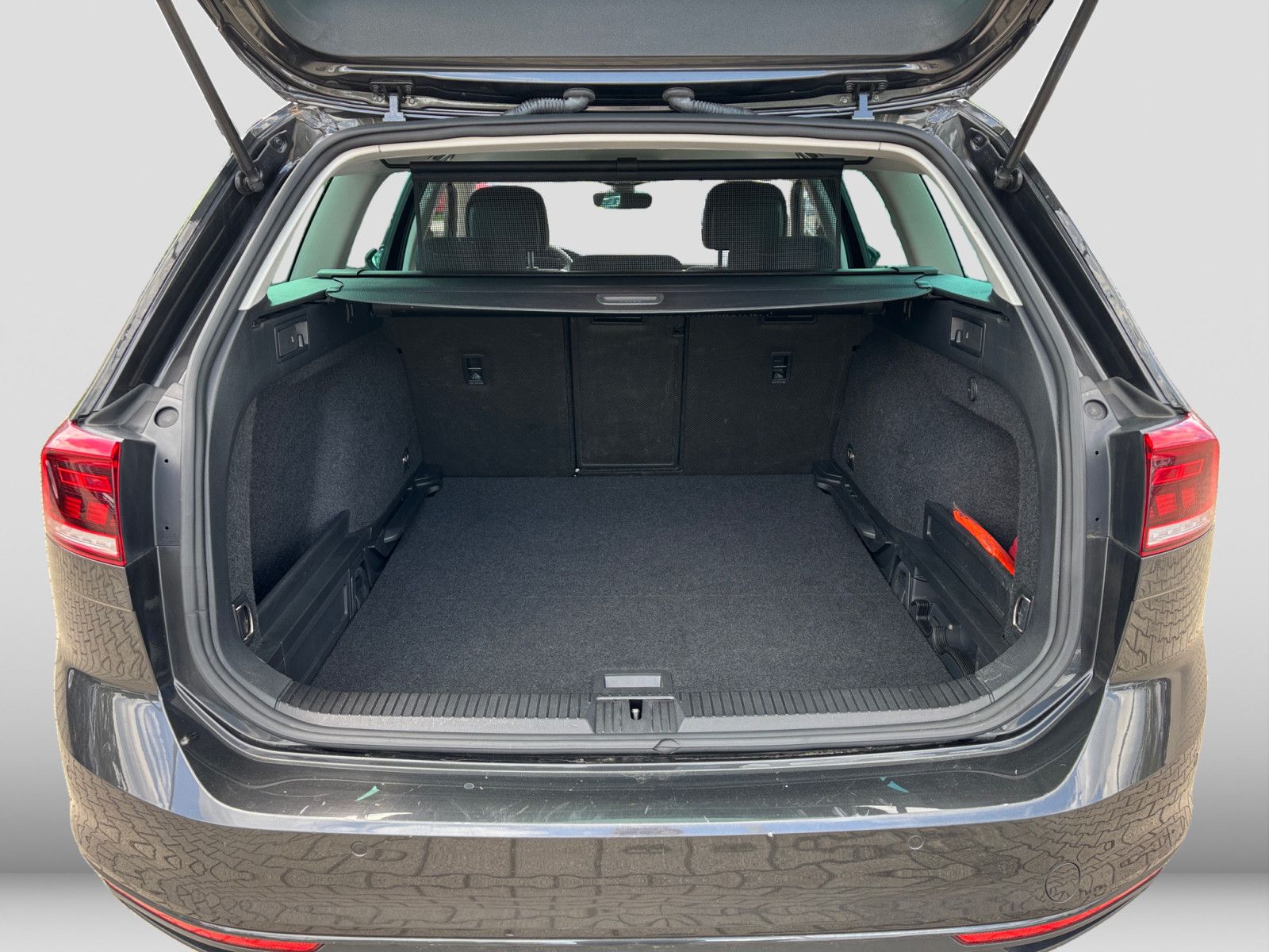 Volkswagen Passat Variant 2.0TDI DSG Business LED AHK CAM foto 12