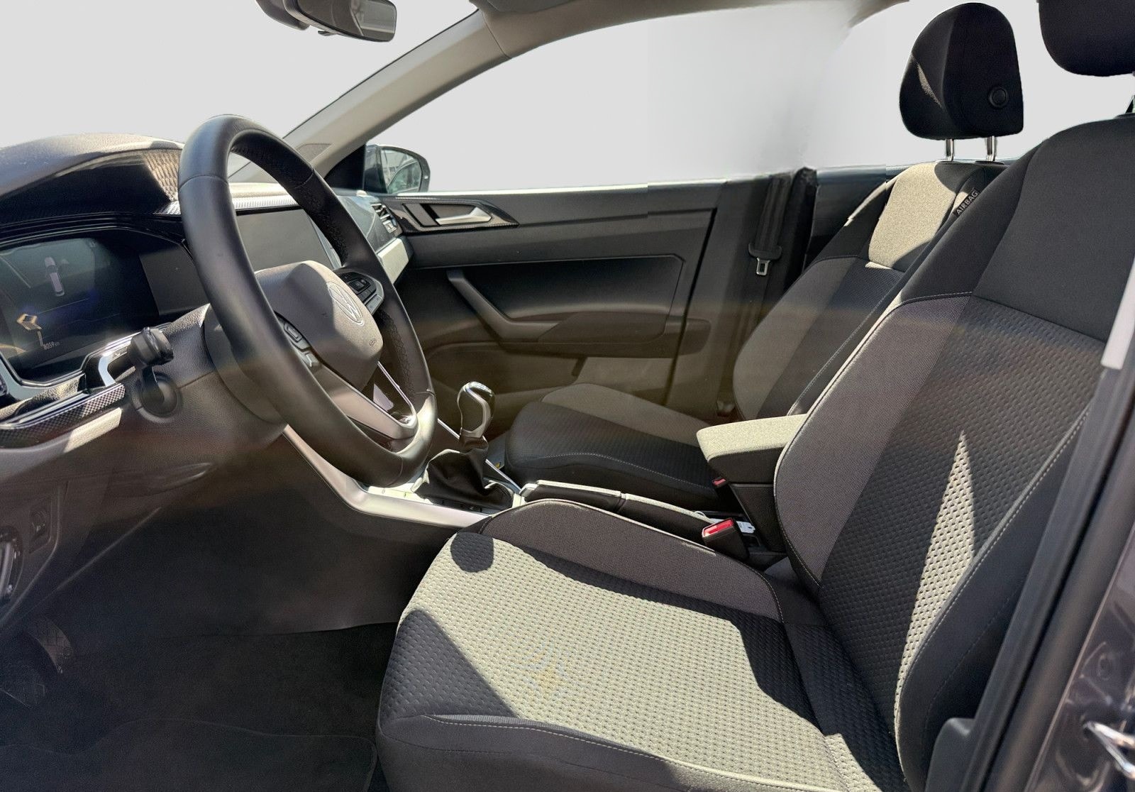 Volkswagen Polo 1.0MPI Life AHK App-C. Climatr. LED PDC SHZ foto 12