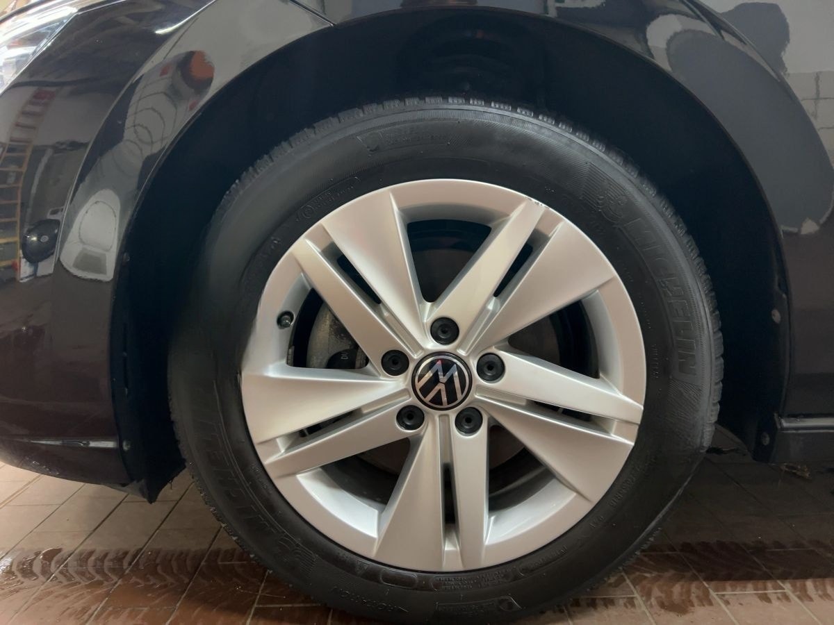 Volkswagen Golf VIII 1.5 TSI Life Sitzhzg LED Navi Kamera foto 15