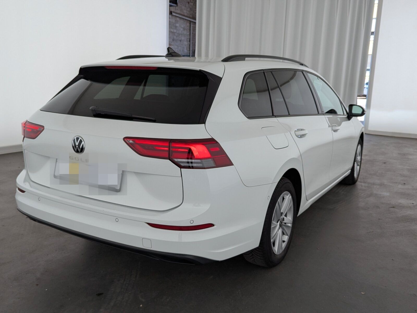 Volkswagen Golf VIII 1.5 TSI Life OPF LED+NAVI+RFK+ACC+SHZ+ foto 6