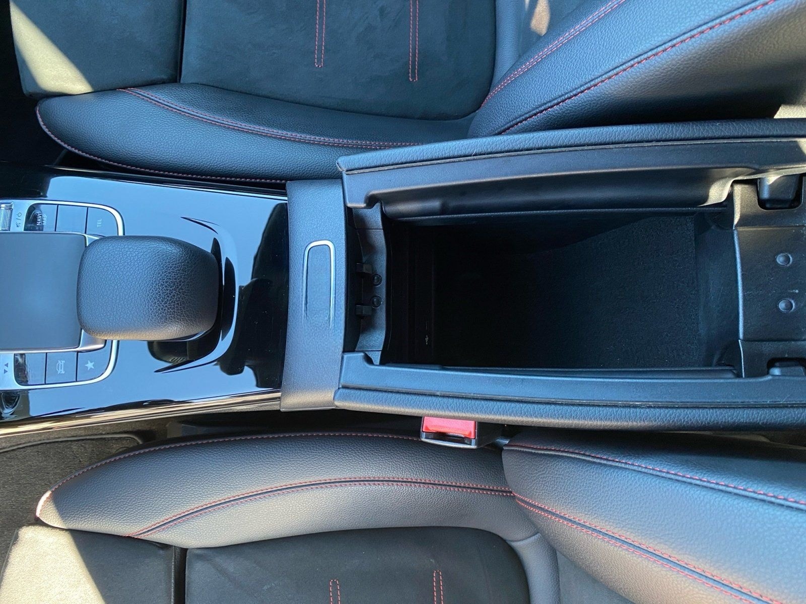 Mercedes-Benz A 180 AMG Line TEMP PDC SHZ KAM NAV KeyLess foto 18