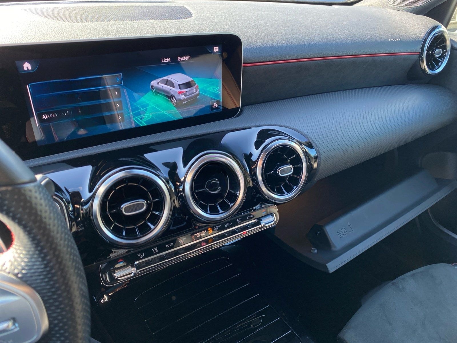 Mercedes-Benz A 180 AMG Line TEMP PDC SHZ KAM NAV KeyLess foto 20