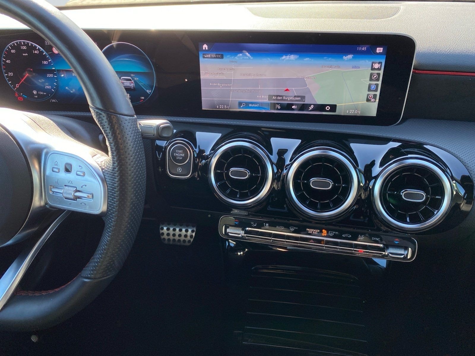 Mercedes-Benz A 180 AMG Line TEMP PDC SHZ KAM NAV KeyLess foto 9