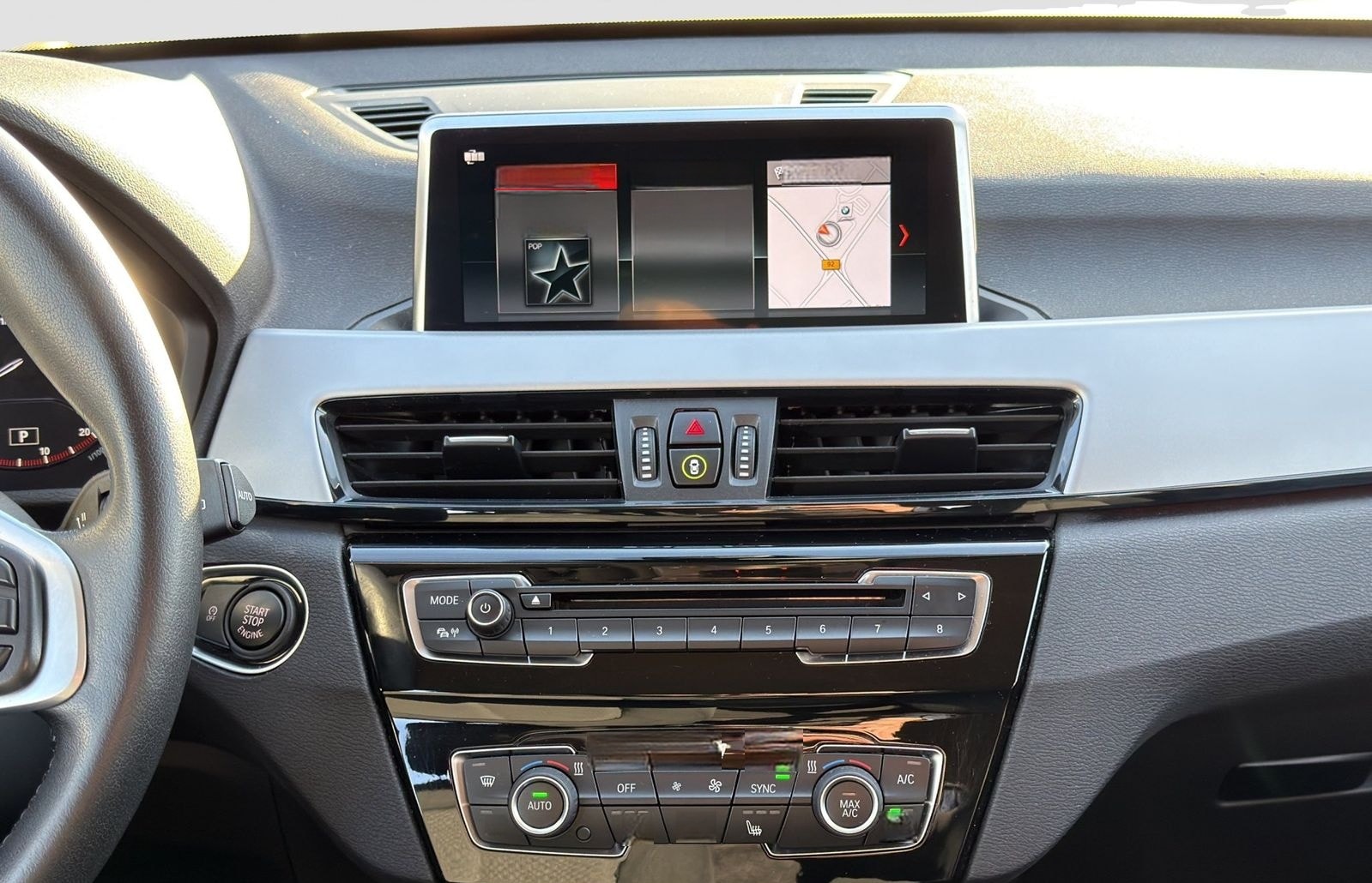 BMW X1 xDrive20d Advantage AHK Navi AUT KeyLess PDC foto 13