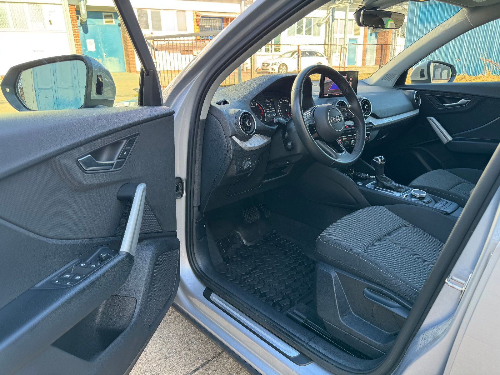 Audi Q2 35 TFSI advanced foto 5