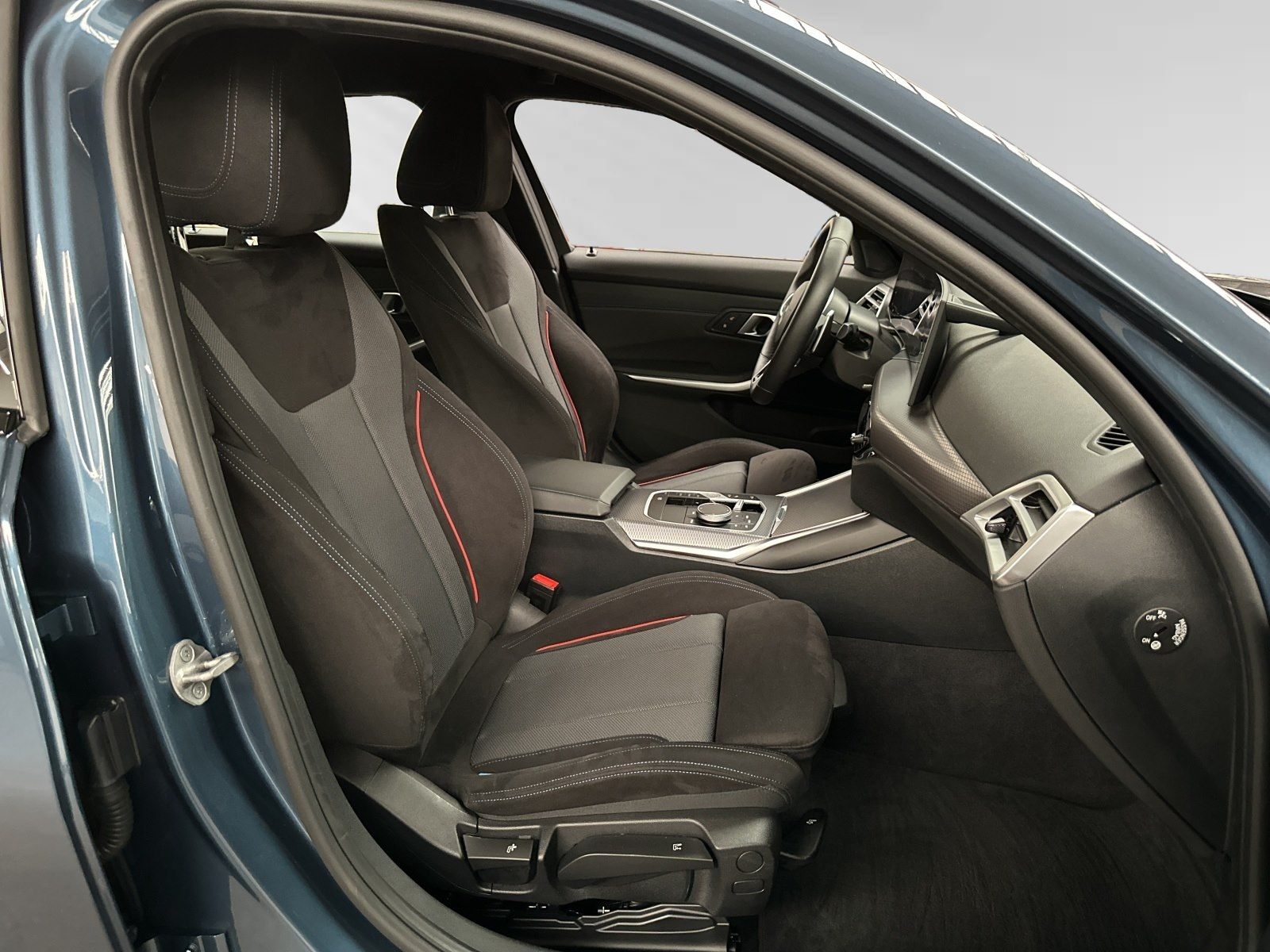 BMW 330i xDrive Touring Allrad|M Sport|Stop&Go|HiFi foto 8