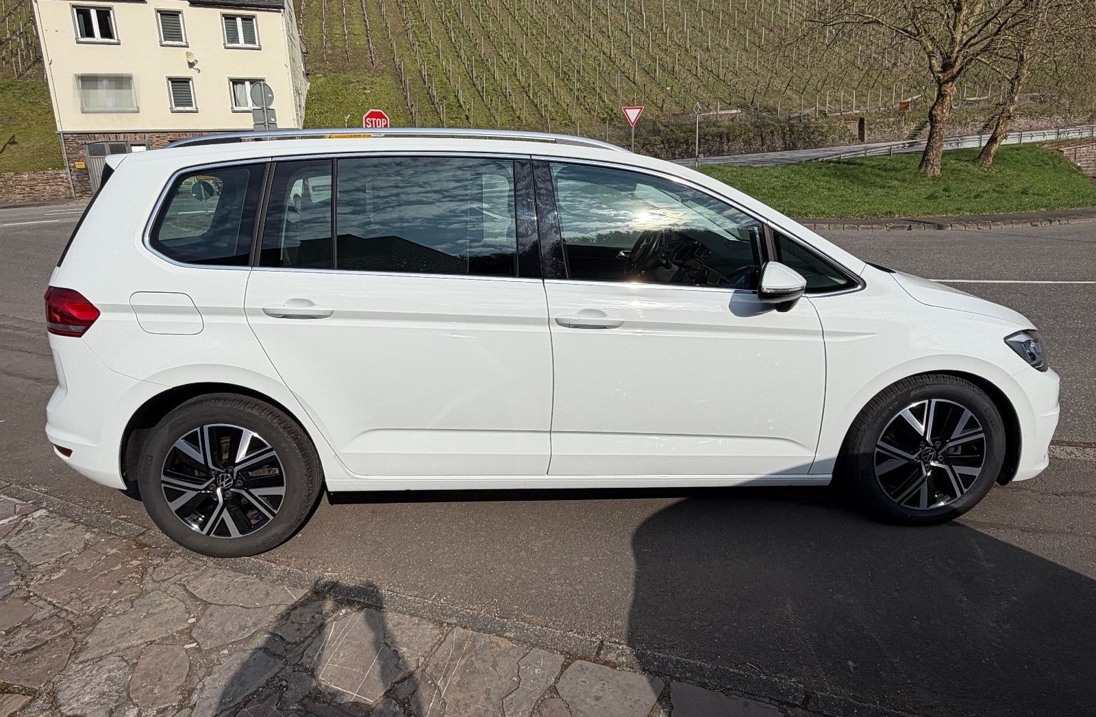 Volkswagen Touran 2.0 TDI SCR DSG Highline 1.Hand ACC foto 6