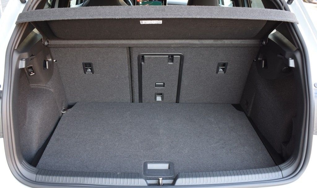 Volkswagen Golf VIII 1.5 eTSI DSG *R-Line*Matrix*AHK*Pano* foto 16