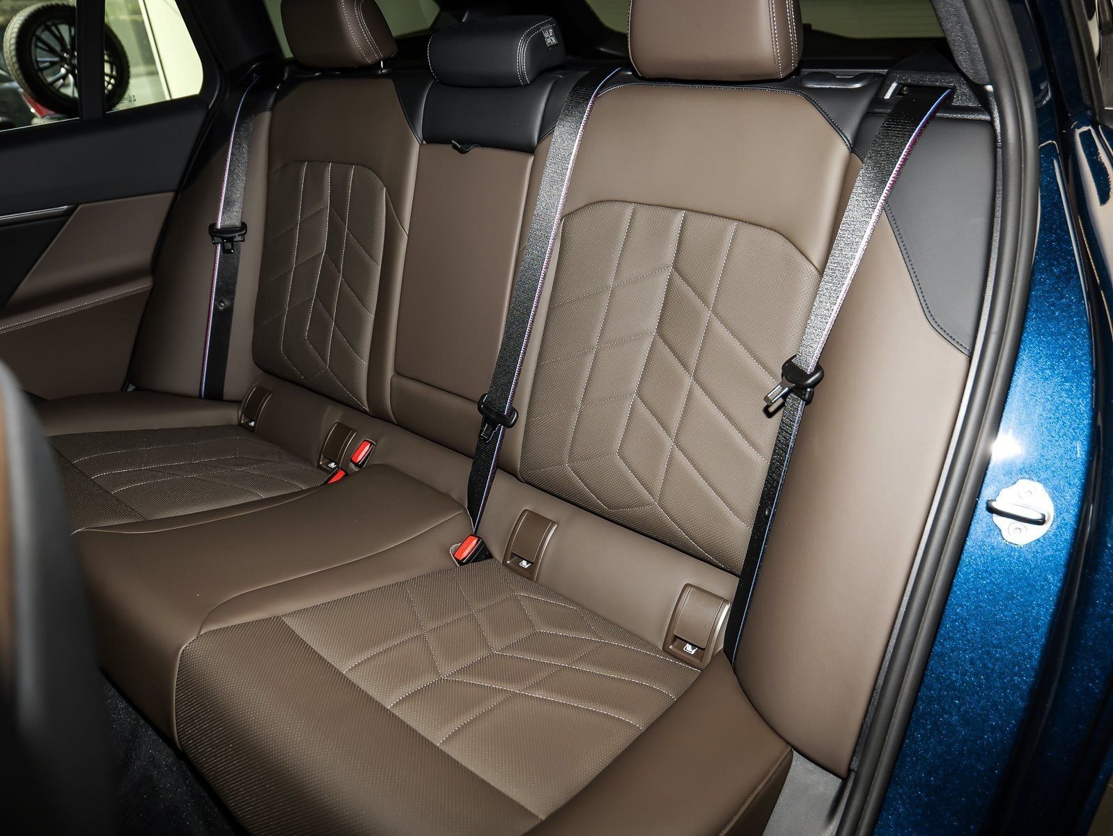 BMW i5 xDrive40 Touring+M Sport Pro+LC Prof.+AHK+Hea foto 19