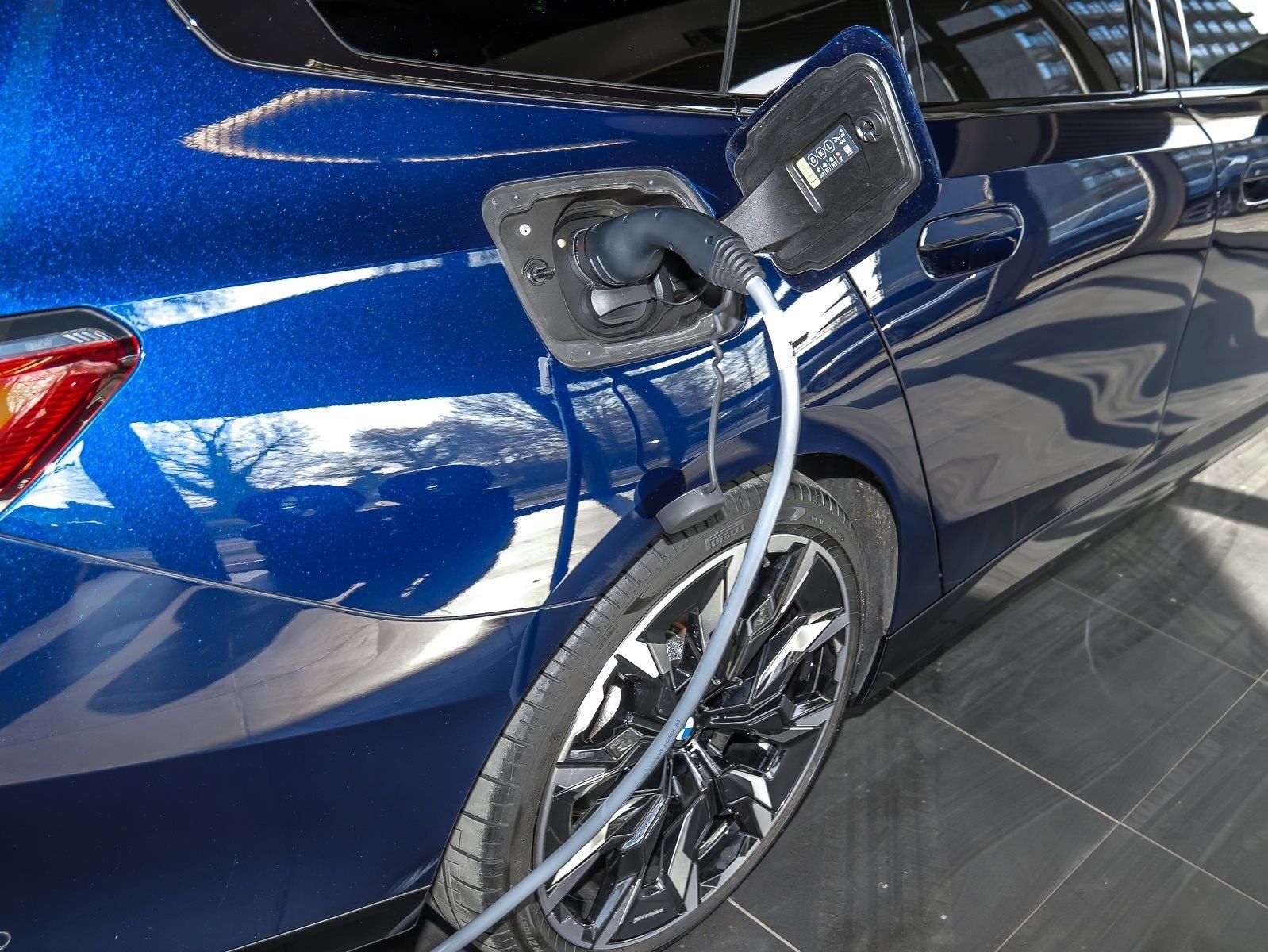 BMW i5 xDrive40 Touring+M Sport Pro+LC Prof.+AHK+Hea foto 22