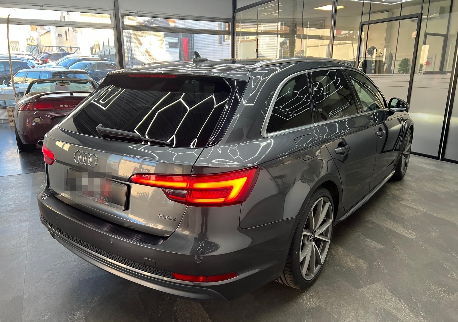 Audi A4 2.0 TDI quattro S-LineSport+,  VirtDispl, AHK foto 12