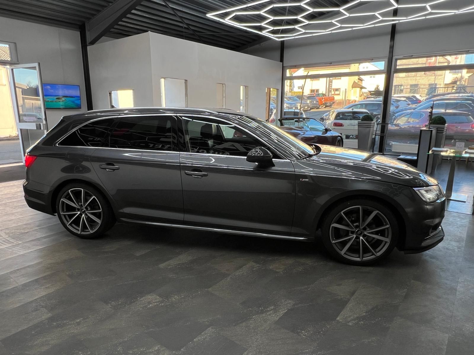 Audi A4 2.0 TDI quattro S-LineSport+,  VirtDispl, AHK foto 14